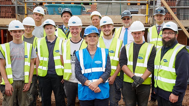 Anna Soubry MP and apprentices.