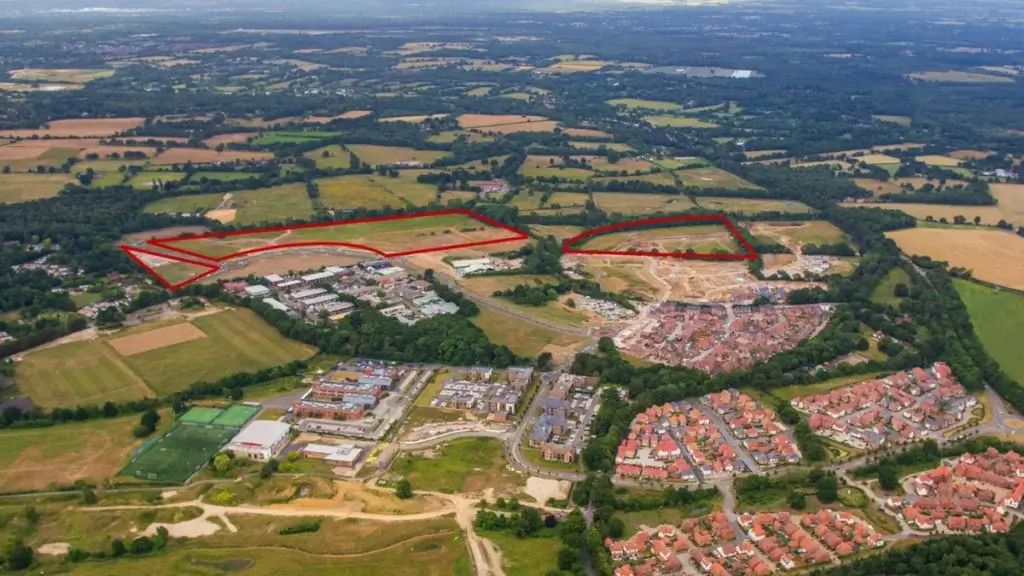 Vistry Group has secured five parcels of land in Finchampstead, near Wokingham, that will deliver 600 new mixed-tenure homes.