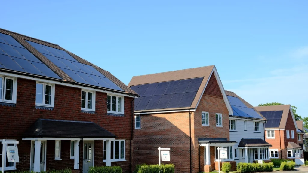 Octopus Energy and UPOWA have partnered to fast-track the development of ‘Zero Bills’ homes at Thakeham's Templegate development.