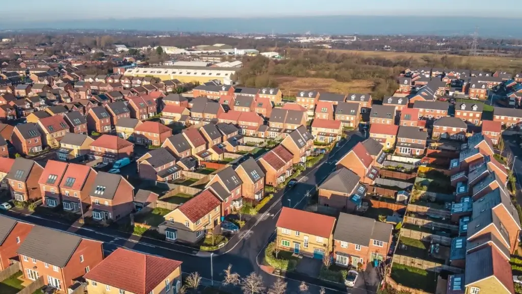 Knight Frank’s latest survey has revealed that housebuilders are taking a more active role in the land market.