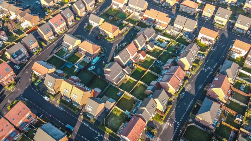 The Regulator of Social Housing has given C3 gradings to five landlords for serious failings in consumer standards.
