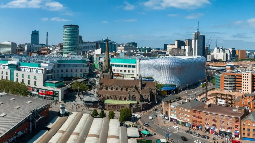 Homes England has entered into a building lease with Vistry that will deliver 750 homes at the former City Hospital site in Birmingham.