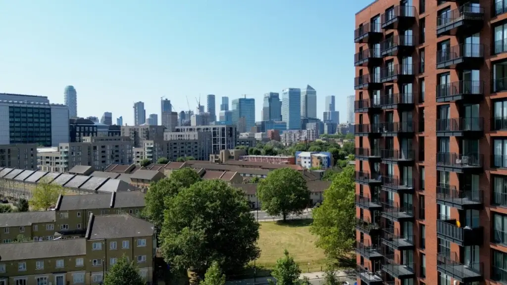 Abri and Poplar HARCA have adopted the Shared Ownership Code to improve transparency, fairness and service quality for shared owners.